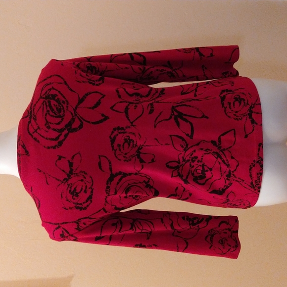 Rafaela petites red rose cardigan sweater Sz PM - Picture 3 of 6